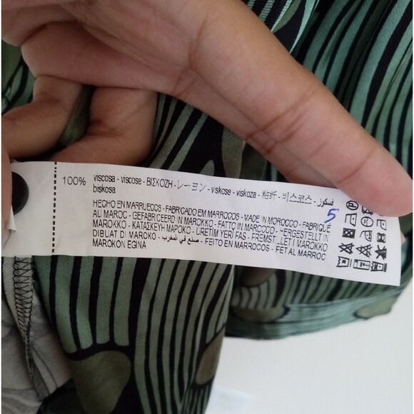 NWOT Zara Printed Flowing Blouse Green Size Small - Picture 8 of 8